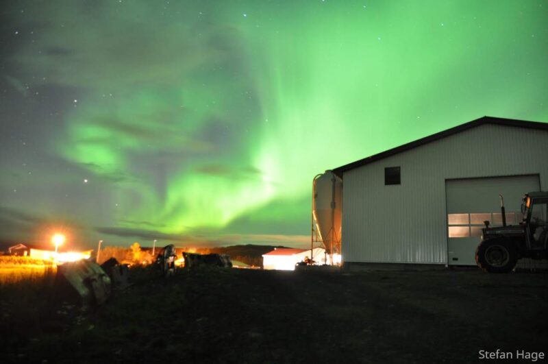Noorderlicht boven IJslandse boerderij